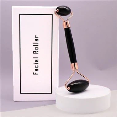 Nástroj pro péči o pleť Beauty Black Obsidian Jade Roller