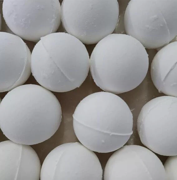 Bomba bílé koupele